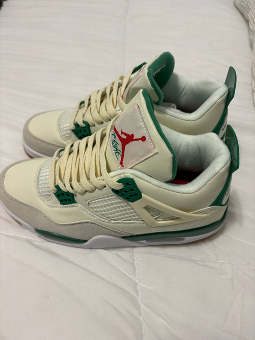 Air Jordan 4 x Nike SB "Pine Green" – Size 42