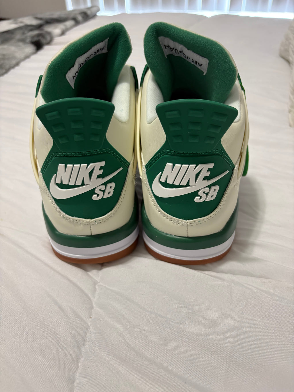 Air Jordan 4 x Nike SB "Pine Green" – Size 42